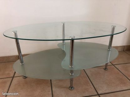 Table ovale en verre épais